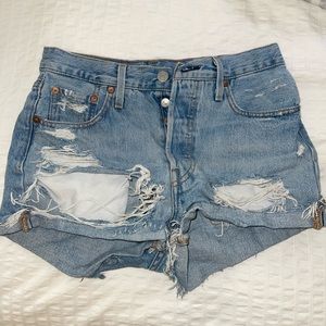 Women’s Levi jean shorts